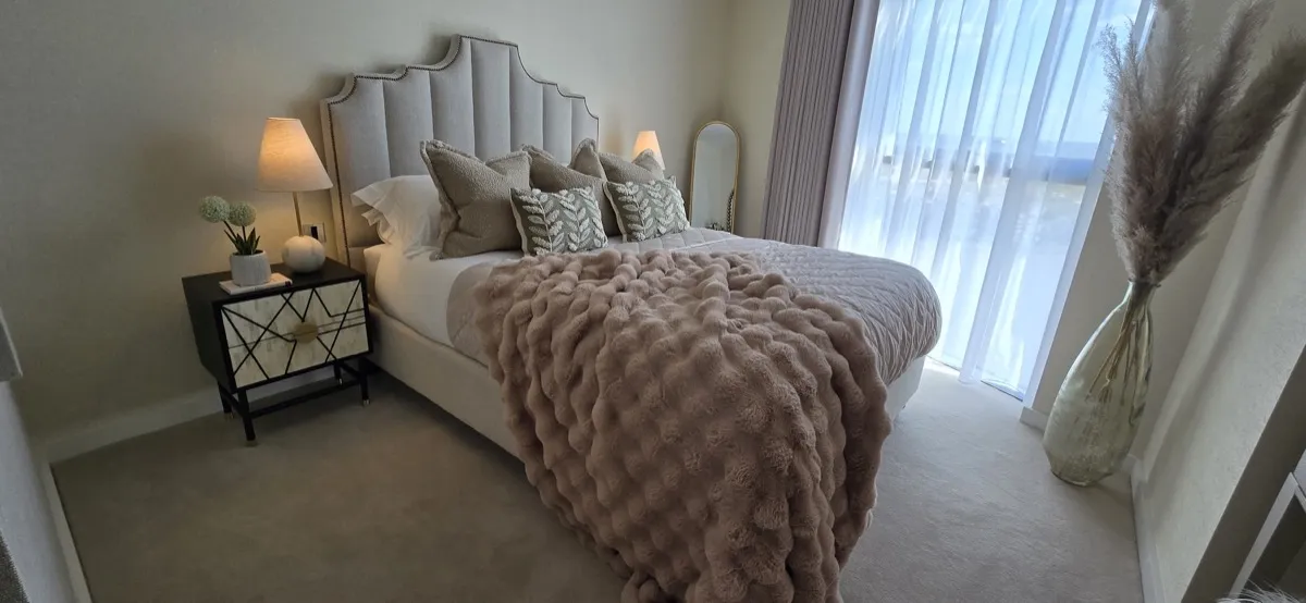 Chelsea upholstered bed
