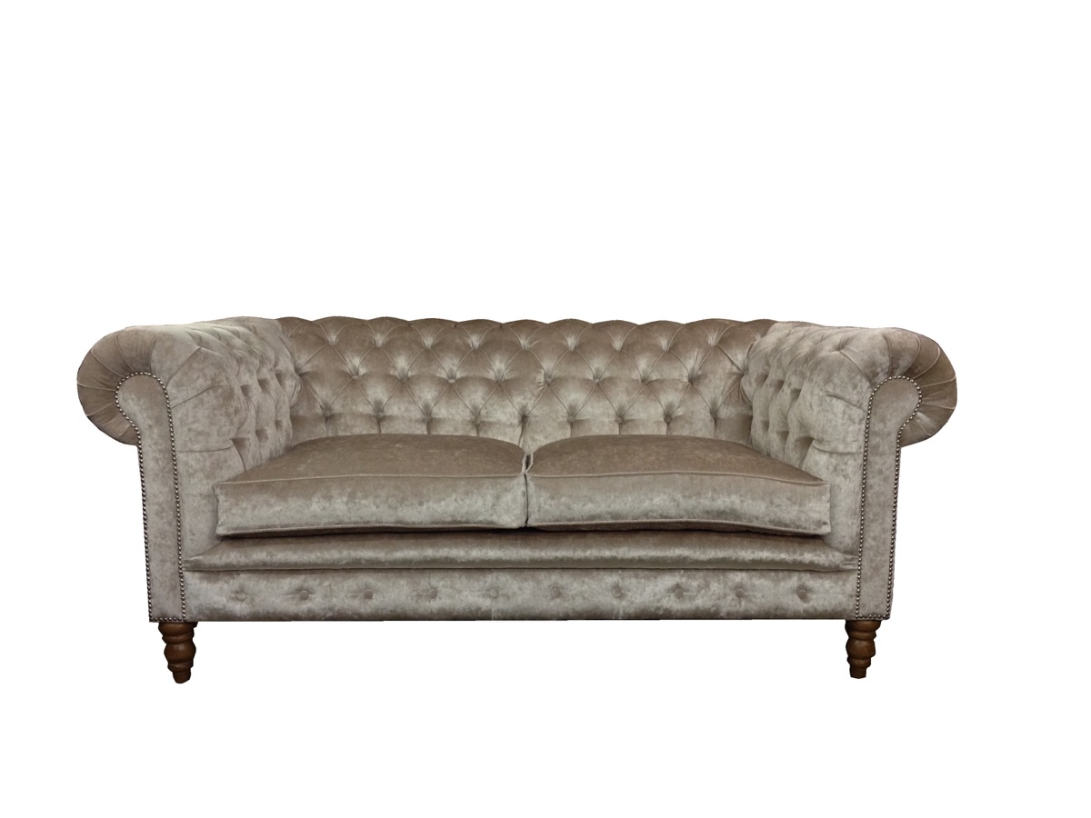 Club Chesterfield Sofa - Club Chesterfield Sofa 1 - Signature furniture
